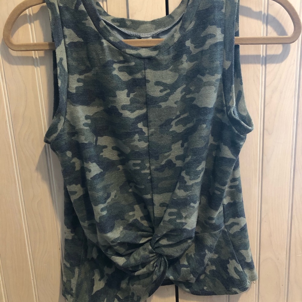 Primi camo twist tank top
